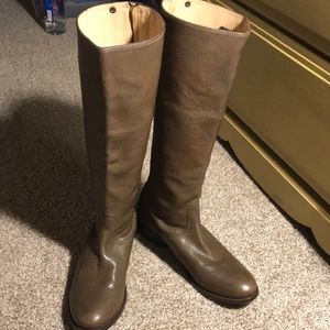 Frye Melissa Back Snap Boots Grey Green Color 9 B